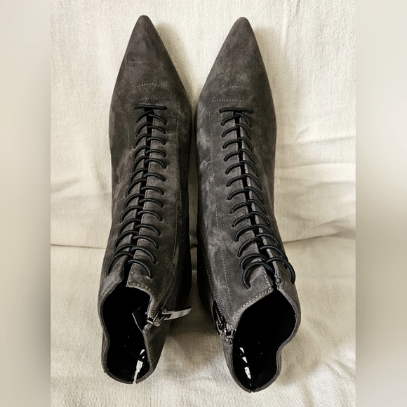 Kendal and Kylie stiletto boots - Picture 4 of 9